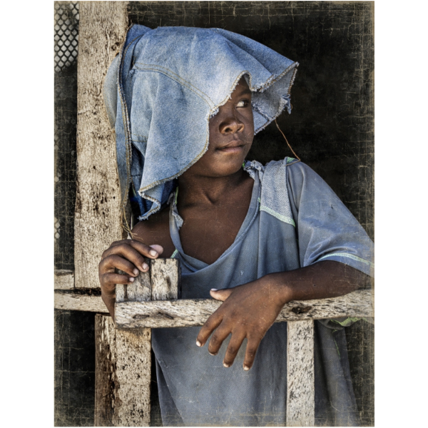 ENFANT EN INDIGO MADAGASCAR (90x120cm)